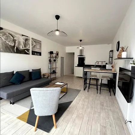 Escapade Bretonne Apartment Ploermel Exterior photo